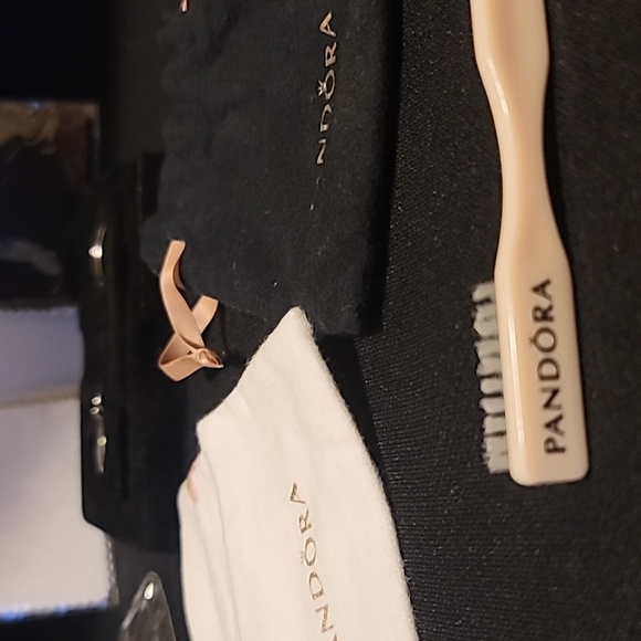 Pandora Collectors HEART KEY CHAIN Cleaning Kit Gift - Picture 5 of 9